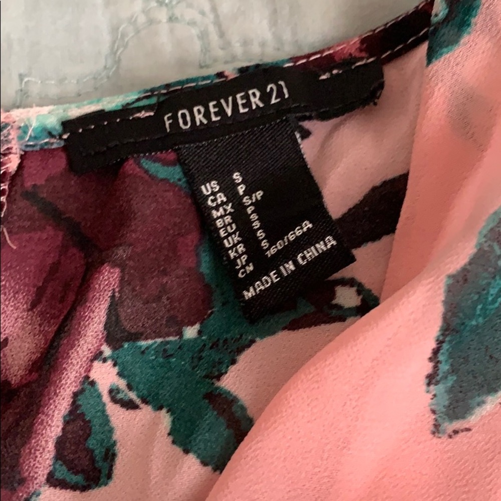 Romper - Picture 2 of 3